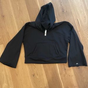 Alo Yoga Sweatshirt